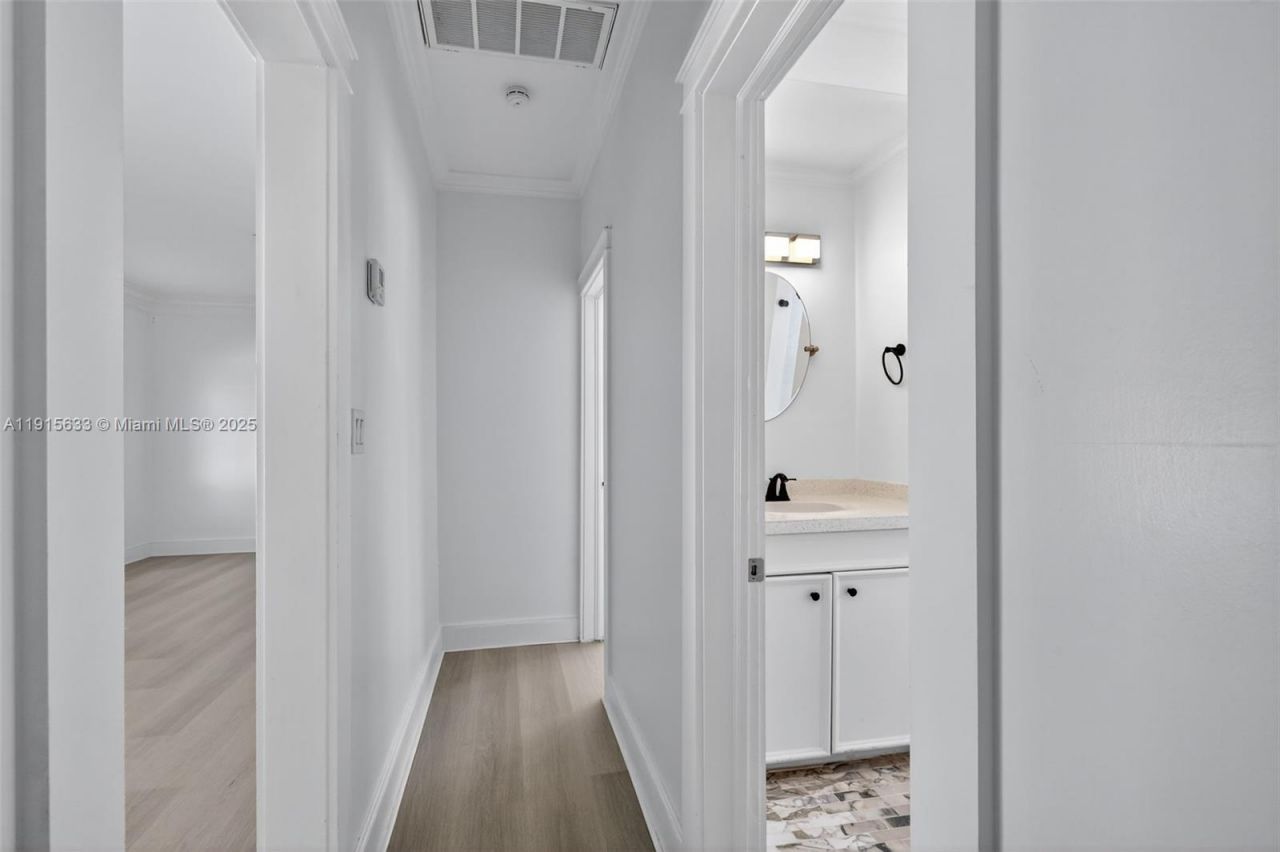 123 N Ocean Breeze, Unit A, Lake Worth, FL 33460 Photo