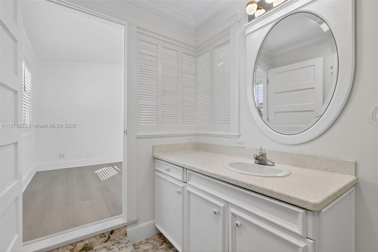 123 N Ocean Breeze, Unit A, Lake Worth, FL 33460 Photo