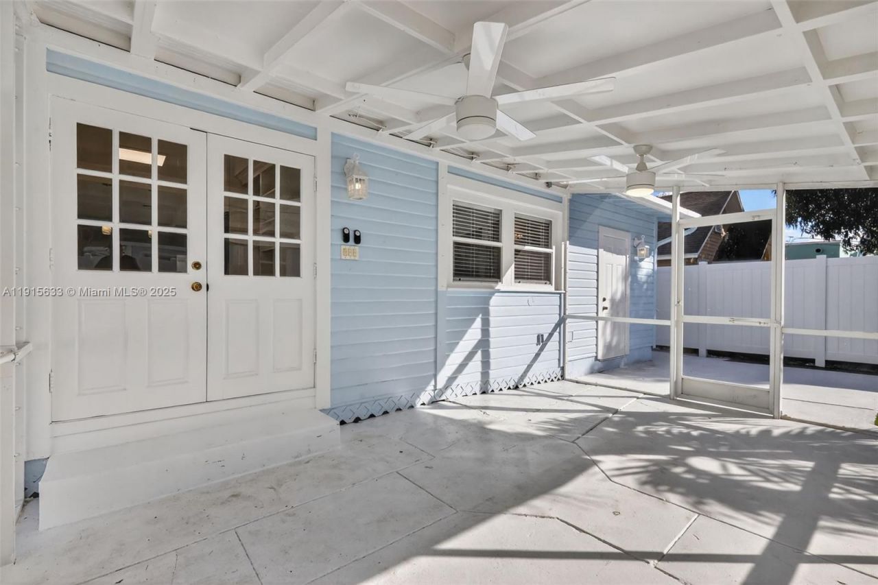 123 N Ocean Breeze, Unit A, Lake Worth, FL 33460 Photo