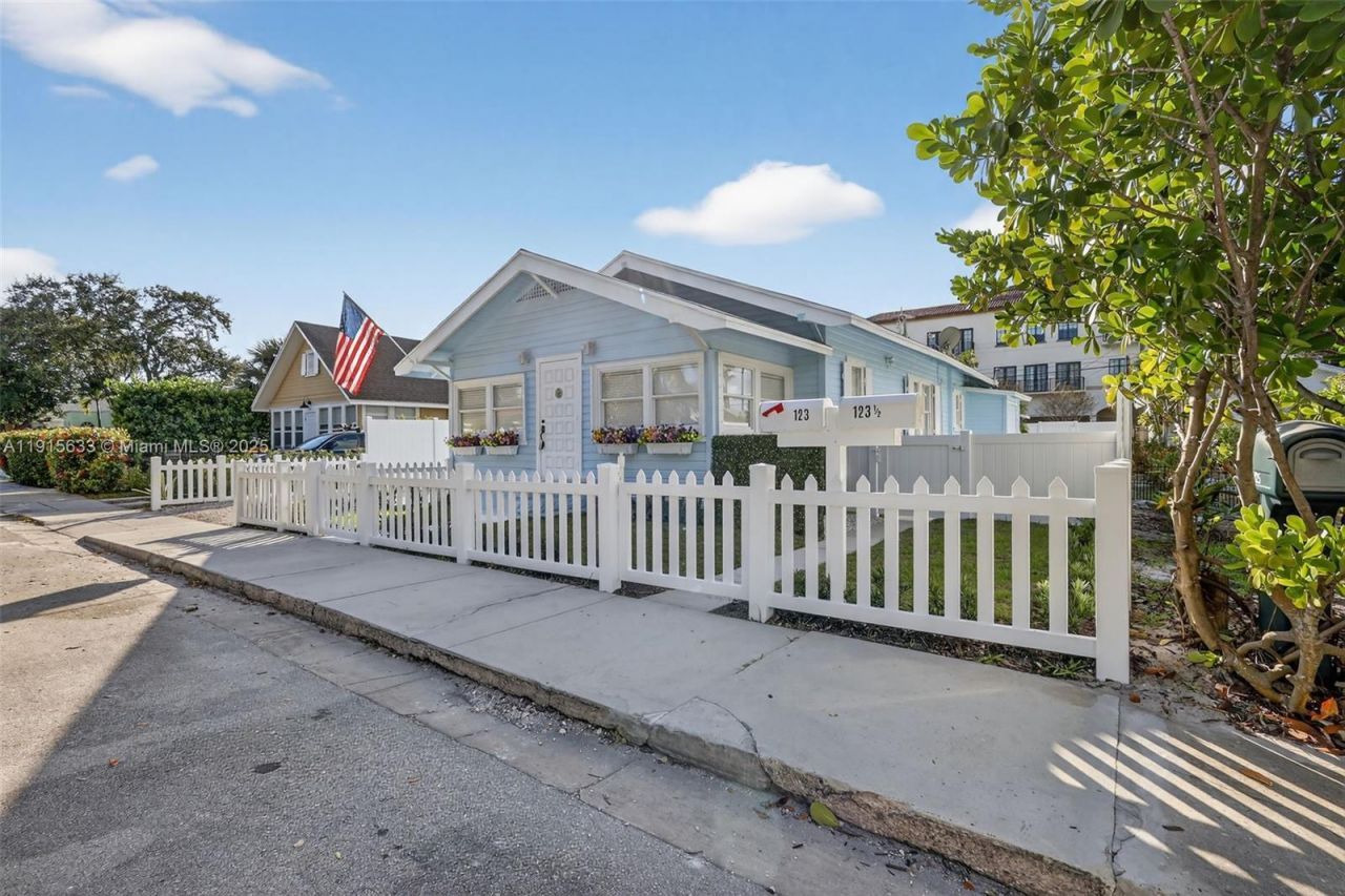 123 N Ocean Breeze, Unit A, Lake Worth, FL 33460 Photo