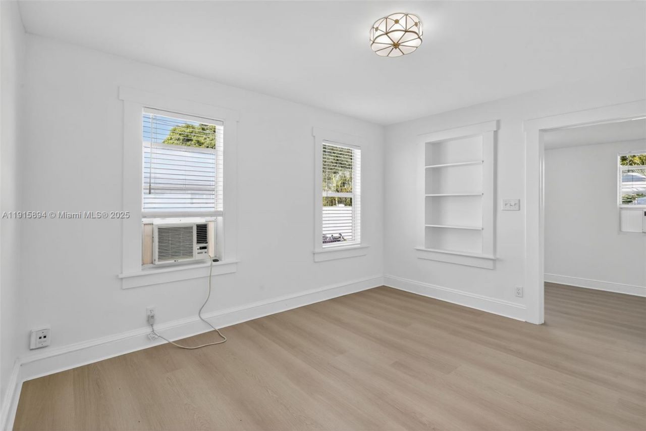 123 N Ocean Breeze, Unit B, Lake Worth, FL 33460 Photo