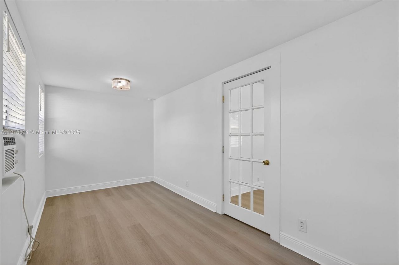 123 N Ocean Breeze, Unit B, Lake Worth, FL 33460 Photo