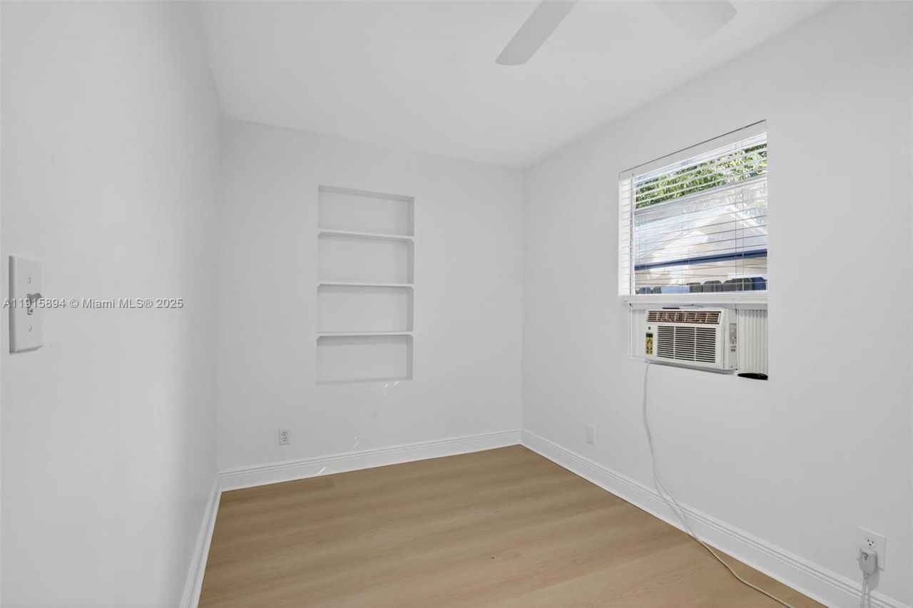 123 N Ocean Breeze, Unit B, Lake Worth, FL 33460 Photo