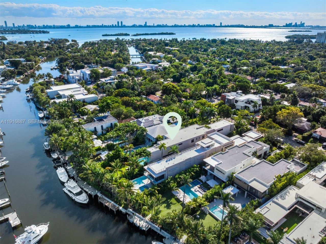 725 NE 77th St, Miami, FL 33138 Photo