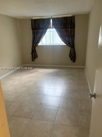 470 Executive Center Dr, Unit 1I, West Palm Beach, FL 33401 Photo