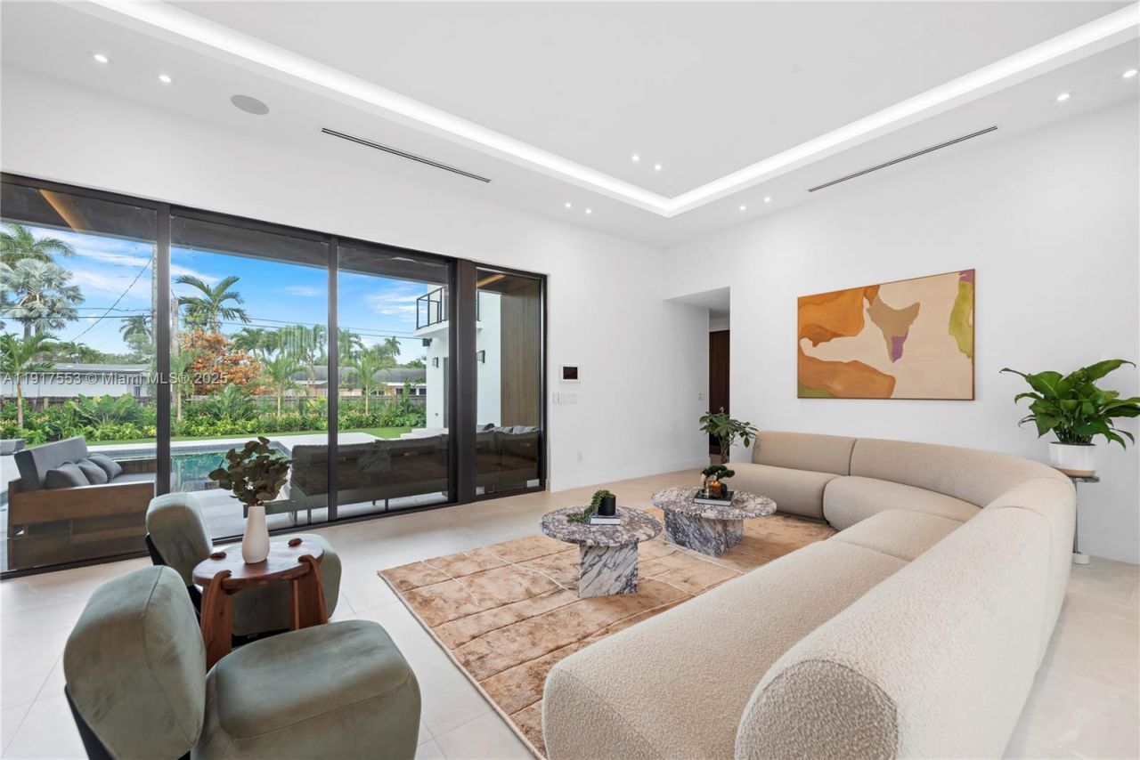 1881 NE 196th Ter, Miami, FL 33179 Photo