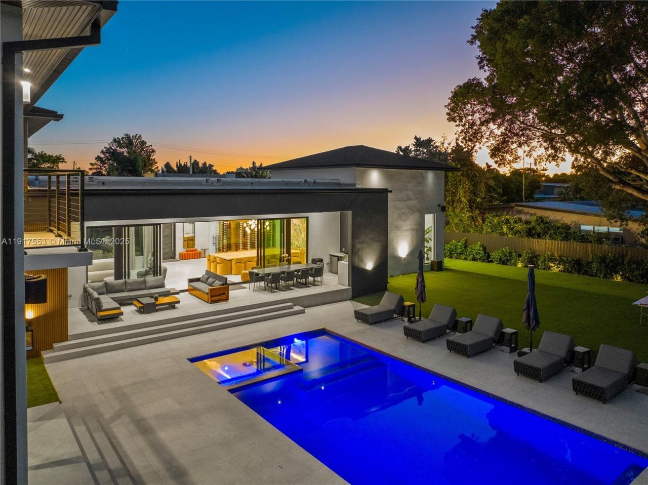 1881 NE 196th Ter, Miami, FL 33179 Photo