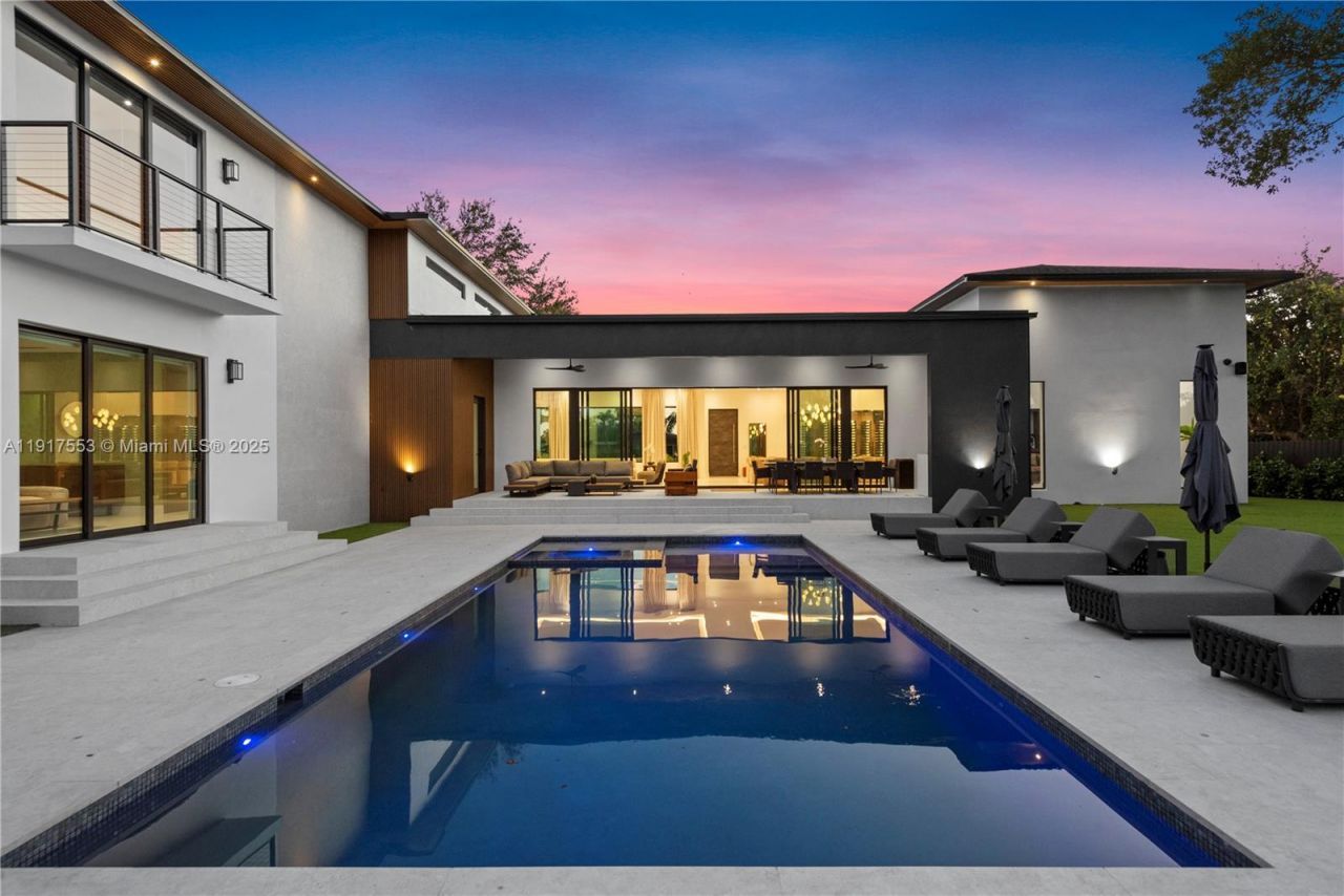 1881 NE 196th Ter, Miami, FL 33179 Photo