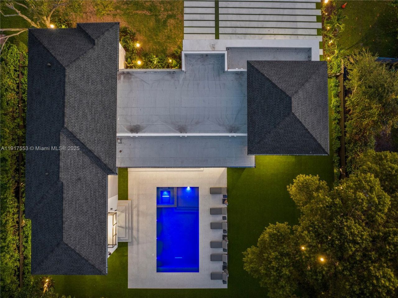 1881 NE 196th Ter, Miami, FL 33179 Photo