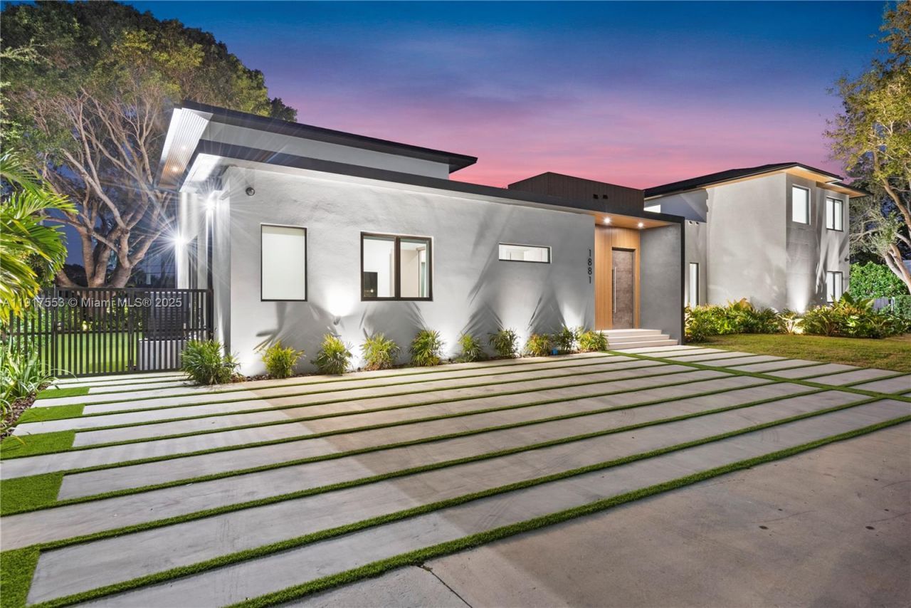 1881 NE 196th Ter, Miami, FL 33179 Photo