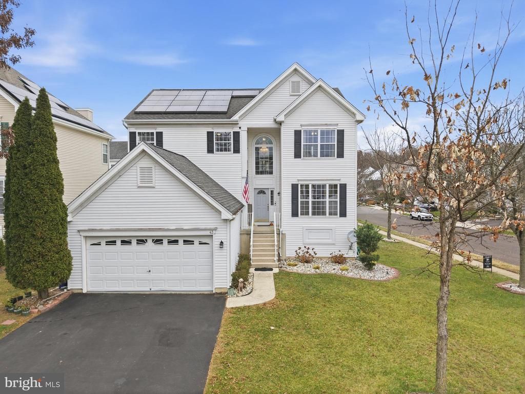 43 Allegheny Lane, Bordentown, NJ 08505 Main Photo