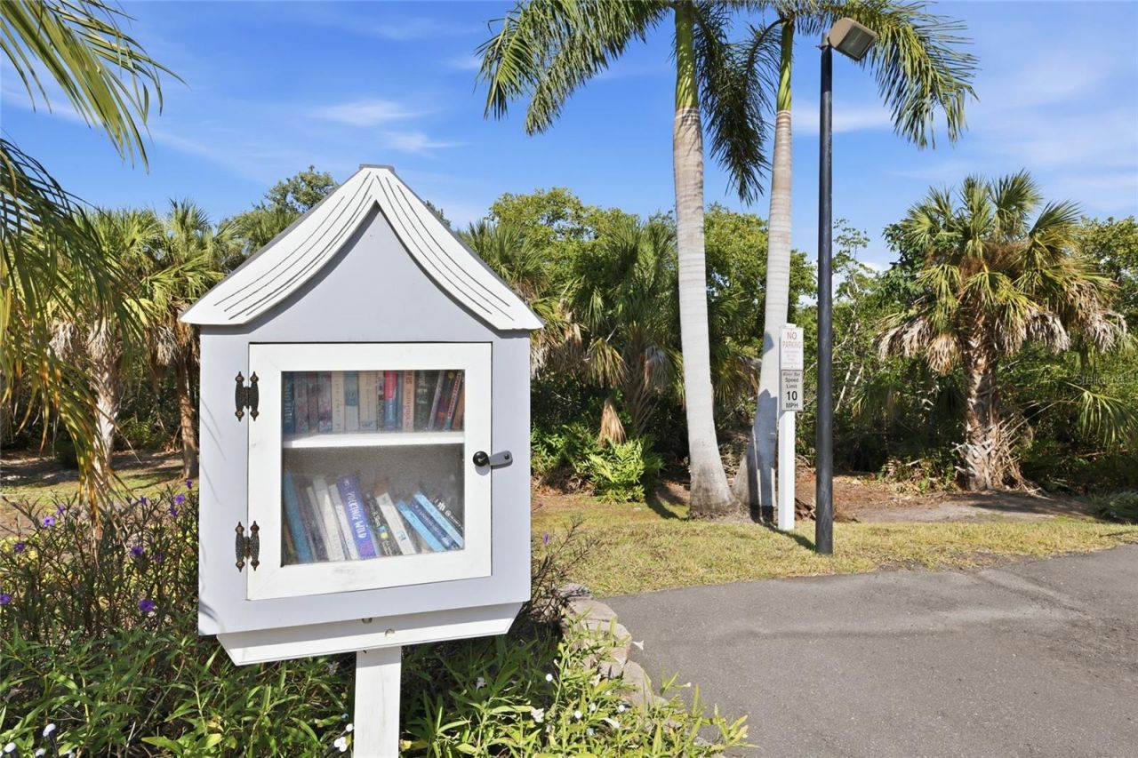 1015 34th Drive W, Palmetto, FL 34221 Photo