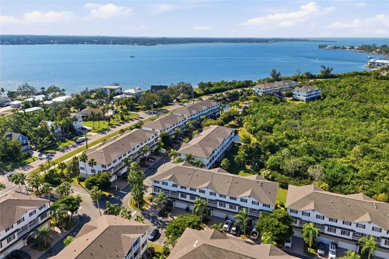 1015 34th Drive W, Palmetto, FL 34221 Photo