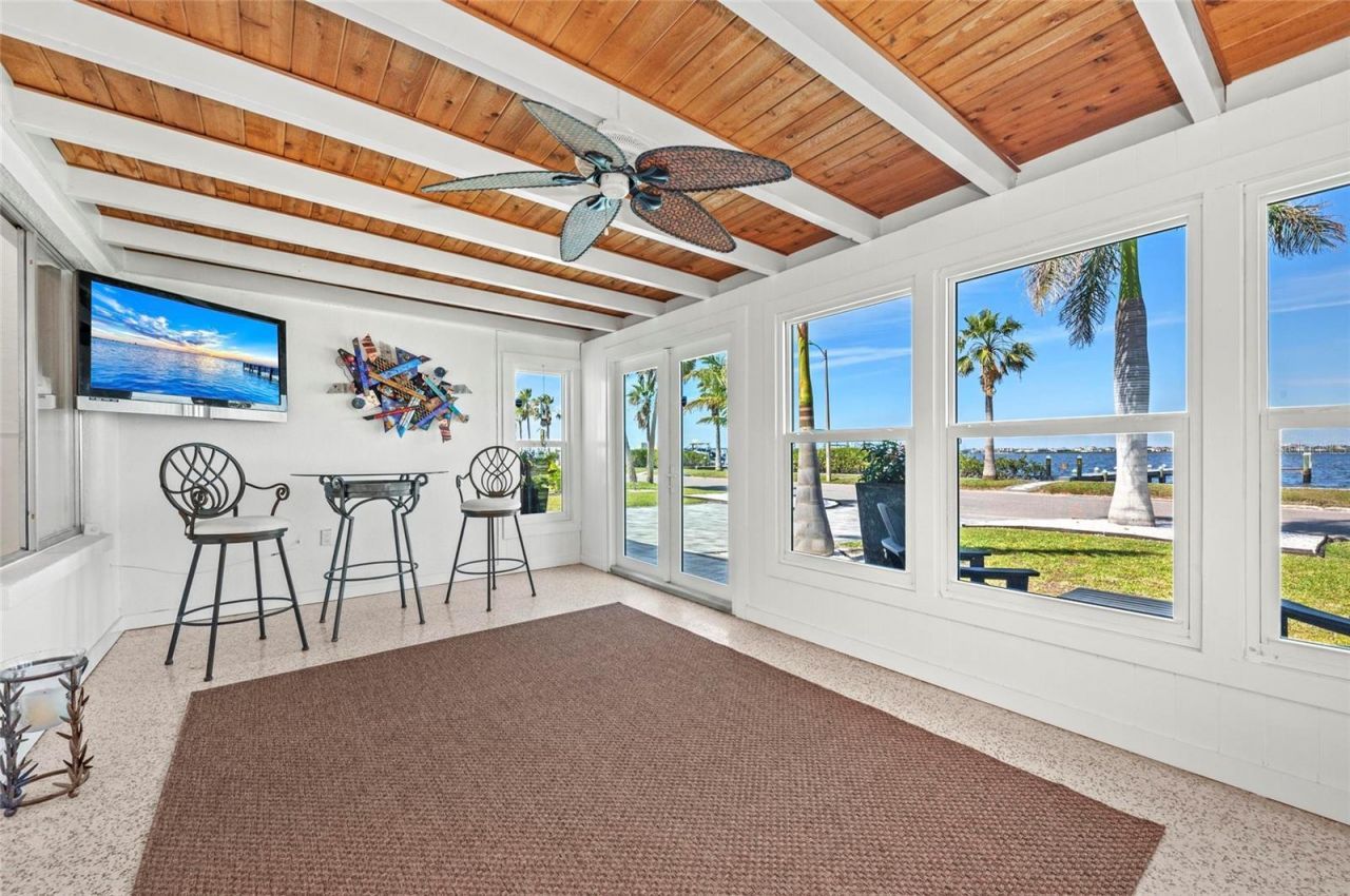 2014 Riverside Drive E, Bradenton, FL 34208 Photo