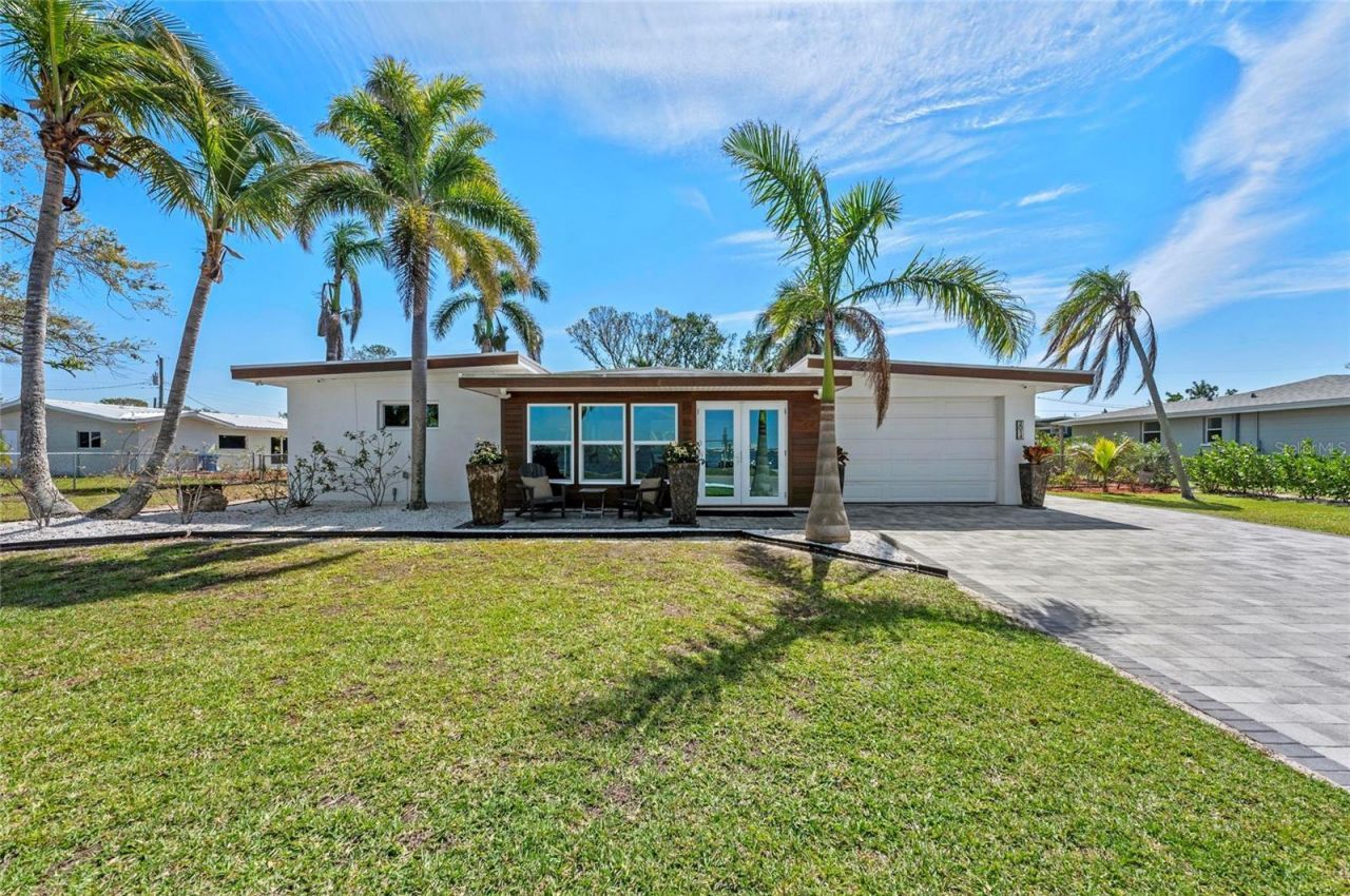 2014 Riverside Drive E, Bradenton, FL 34208 Photo