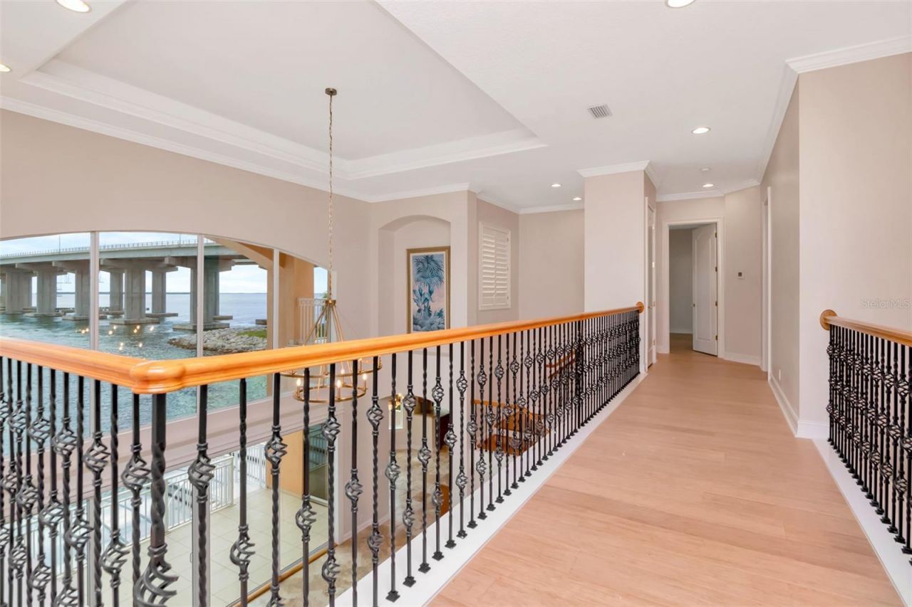 7680 Paradise Pointe Circle S, Saint Petersburg, FL 33711 Photo