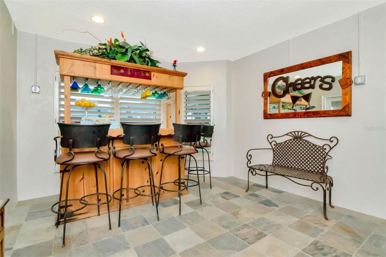 7680 Paradise Pointe Circle S, Saint Petersburg, FL 33711 Photo