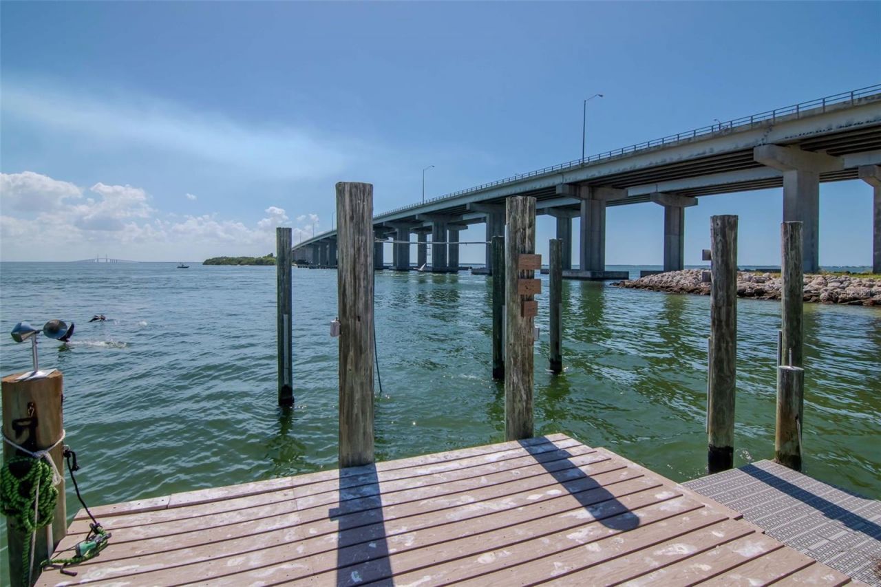 7680 Paradise Pointe Circle S, Saint Petersburg, FL 33711 Photo