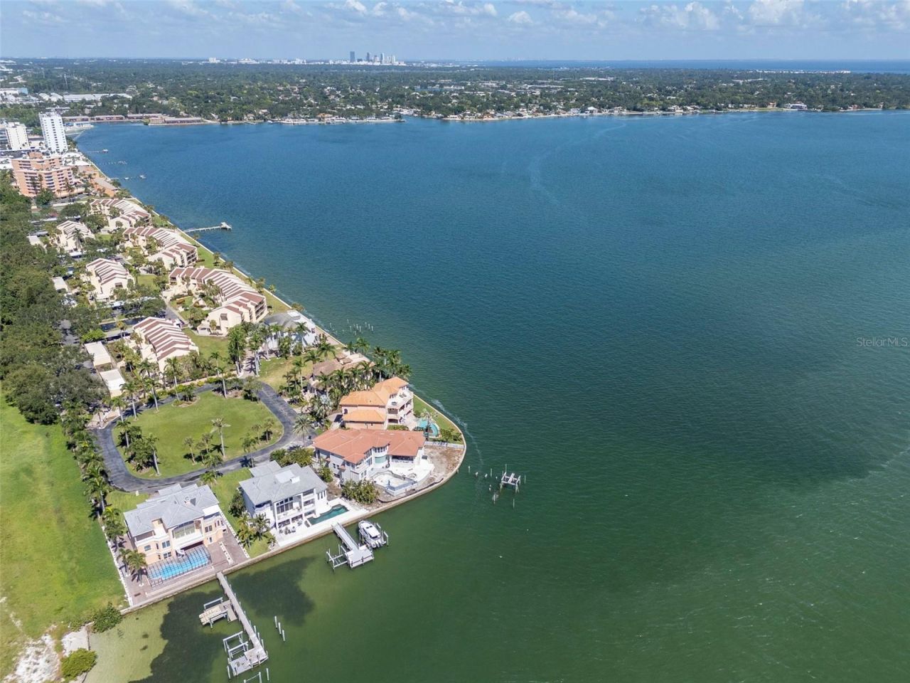 7680 Paradise Pointe Circle S, Saint Petersburg, FL 33711 Photo