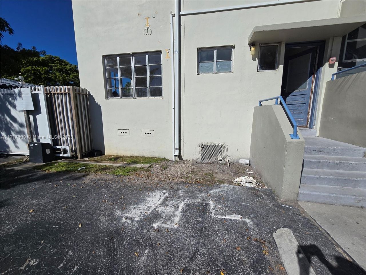 660 84th St, Unit 39, Miami Beach, FL 33141 Photo