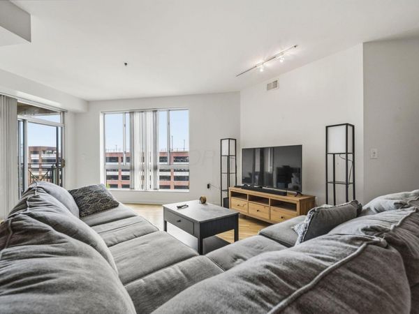 196 S Grant Avenue, Unit 607, Columbus, OH 43215