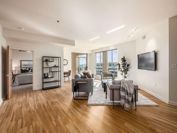 196 S Grant Avenue, Unit 607, Columbus, OH 43215