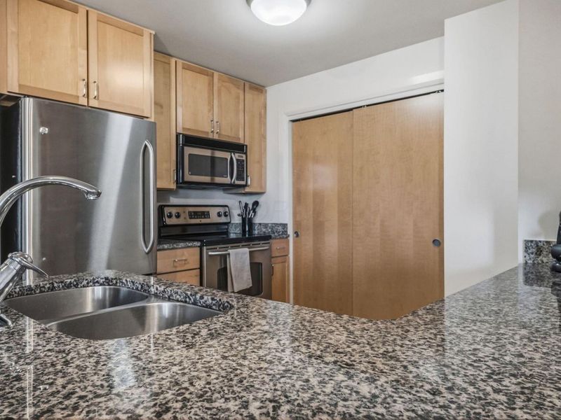 196 S Grant Avenue, Unit 607, Columbus, OH 43215 Photo 14