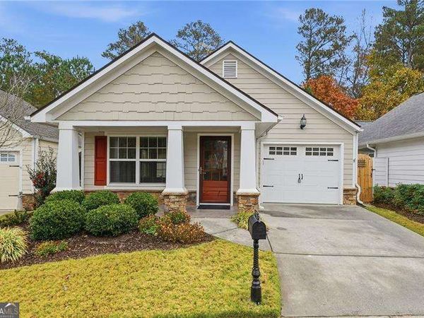 526 Arden Close, Woodstock, GA 30188