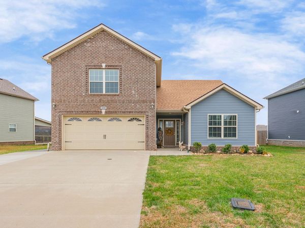 238 Dugger Dr, Clarksville, TN 37042