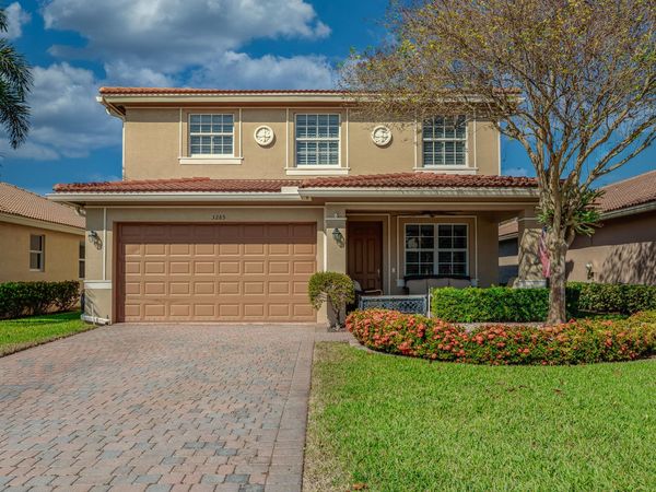 3285 SW Porpoise Circle, Stuart, FL 34997