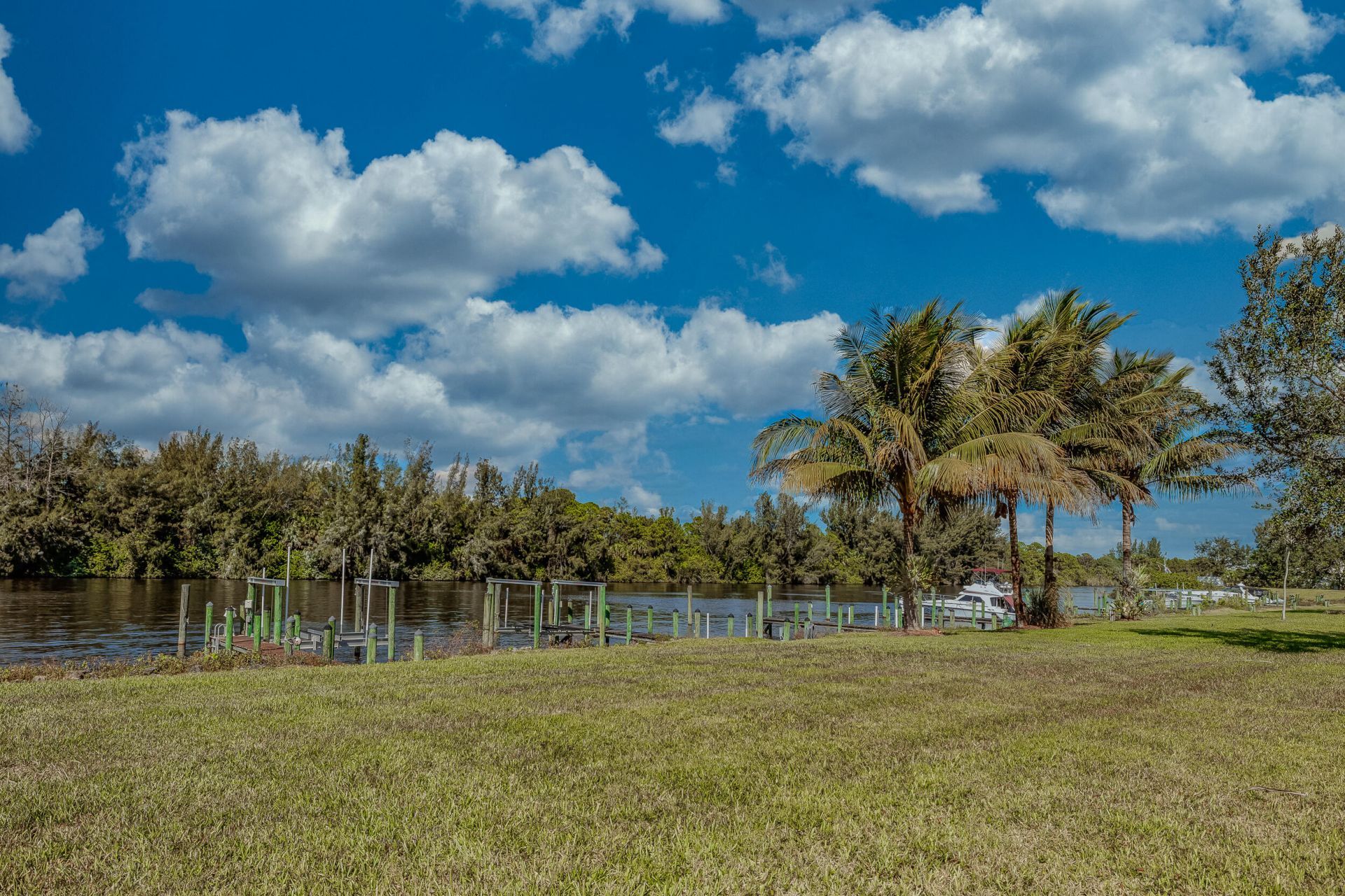 3285 SW Porpoise Circle, Stuart, FL 34997 Photo