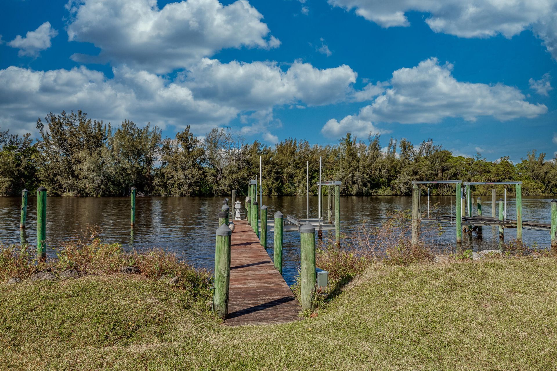 3285 SW Porpoise Circle, Stuart, FL 34997 Photo