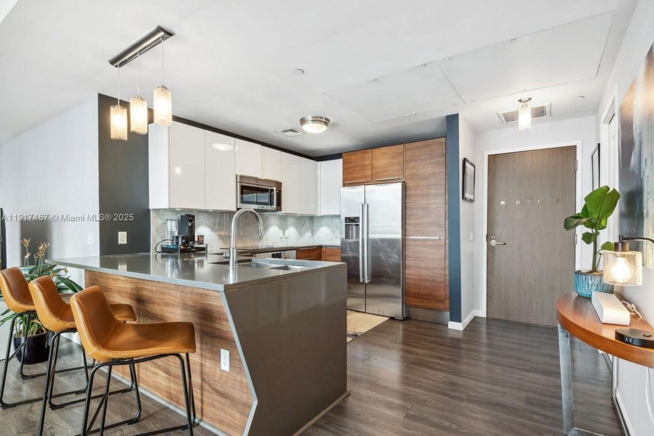 601 NE 27th St, Unit 1406, Miami, FL 33137 Photo