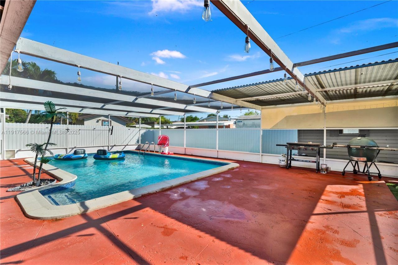 10100 Nicaragua Dr, Cutler Bay, FL 33189 Photo