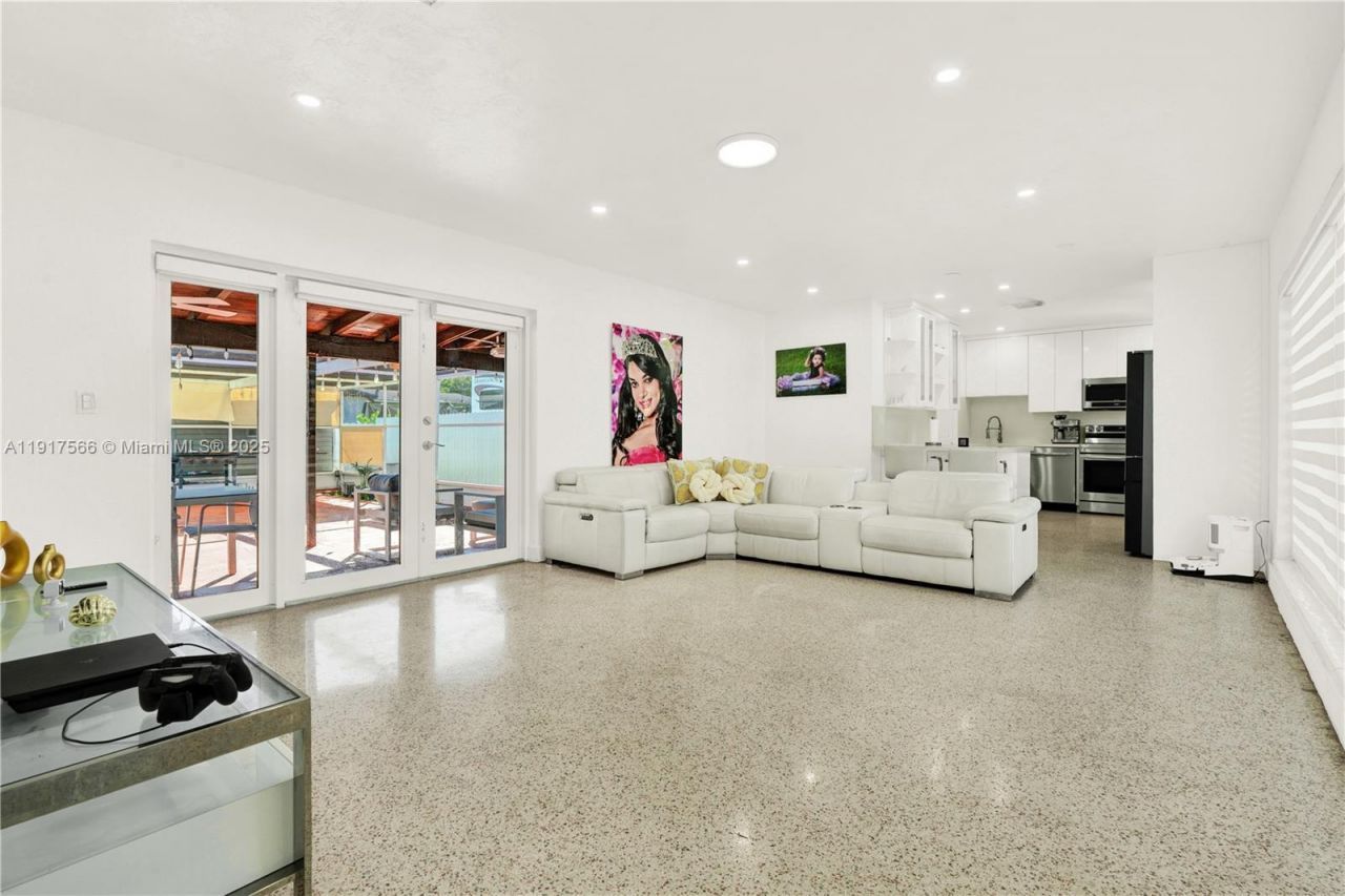 10100 Nicaragua Dr, Cutler Bay, FL 33189 Photo