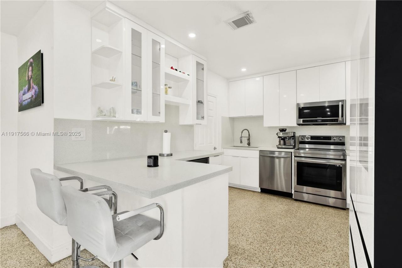 10100 Nicaragua Dr, Cutler Bay, FL 33189 Photo