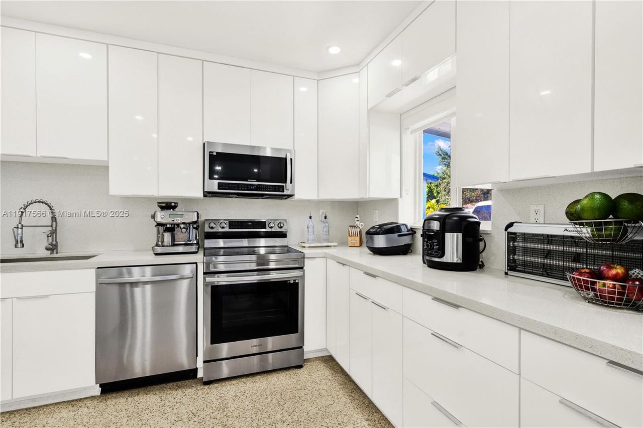 10100 Nicaragua Dr, Cutler Bay, FL 33189 Photo