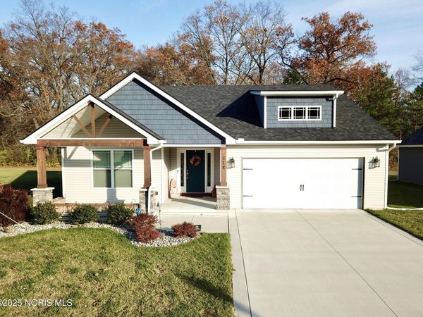 518 Hidden Village Lane, Holland, OH 43528