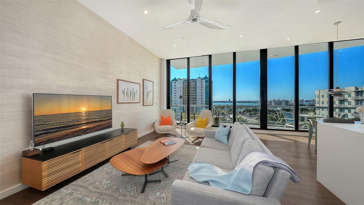 300 S Pineapple Avenue, Unit 902, Sarasota, FL 34236 Photo