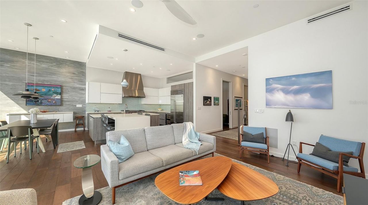 300 S Pineapple Avenue, Unit 902, Sarasota, FL 34236 Photo