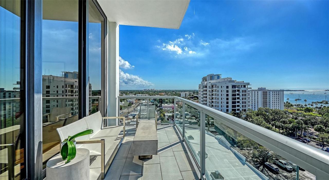 300 S Pineapple Avenue, Unit 902, Sarasota, FL 34236 Photo