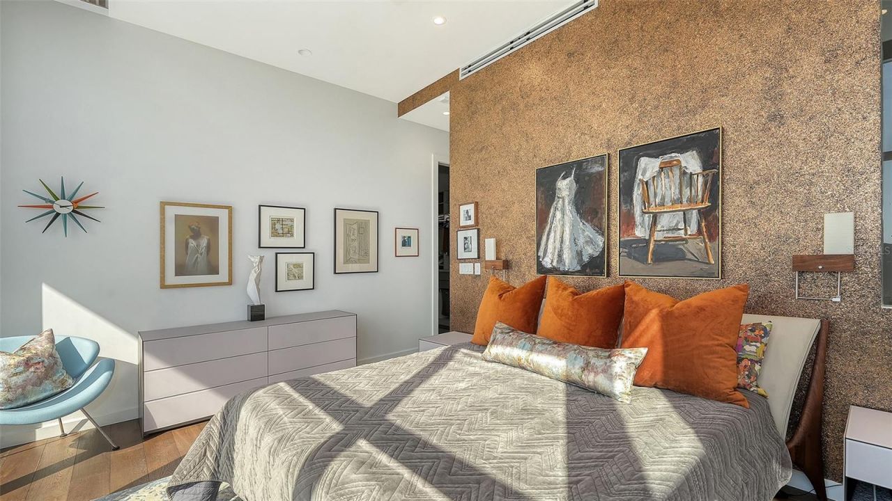 300 S Pineapple Avenue, Unit 902, Sarasota, FL 34236 Photo