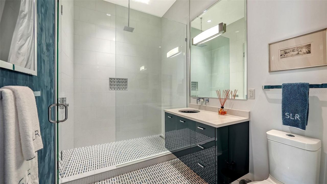 300 S Pineapple Avenue, Unit 902, Sarasota, FL 34236 Photo