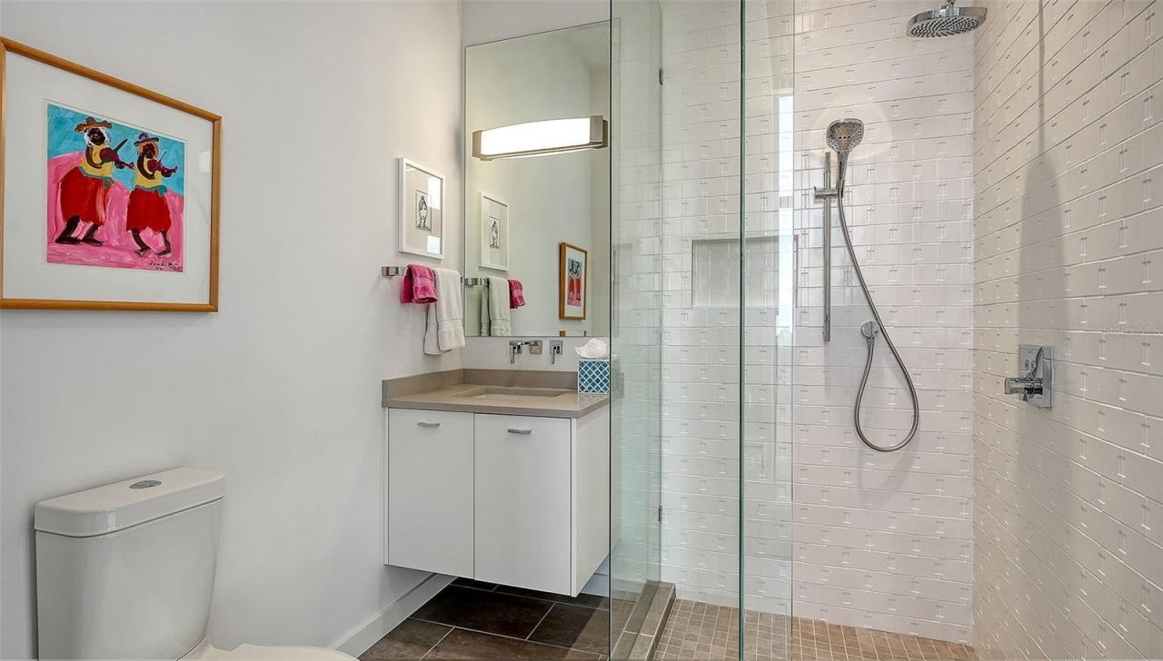 300 S Pineapple Avenue, Unit 902, Sarasota, FL 34236 Photo