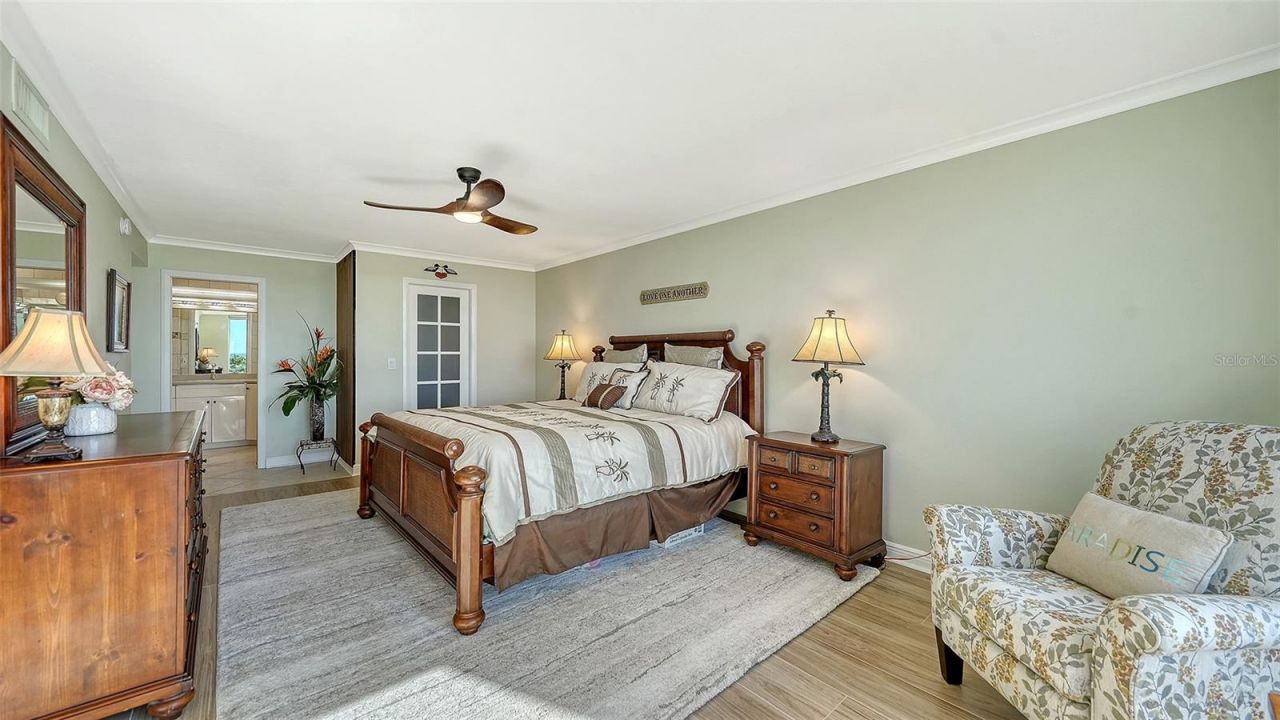 2425 Gulf Of Mexico Drive, Unit 1E, Longboat Key, FL 34228 Photo