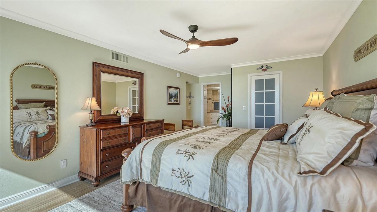 2425 Gulf Of Mexico Drive, Unit 1E, Longboat Key, FL 34228 Photo