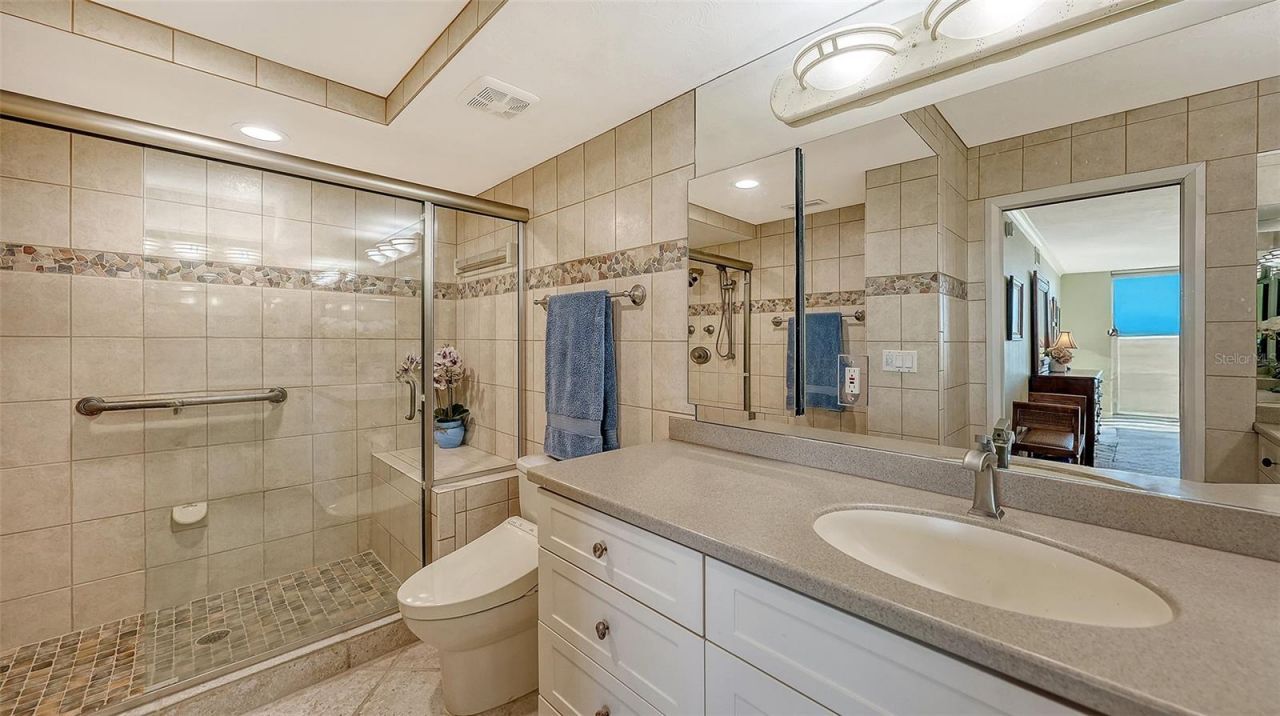 2425 Gulf Of Mexico Drive, Unit 1E, Longboat Key, FL 34228 Photo