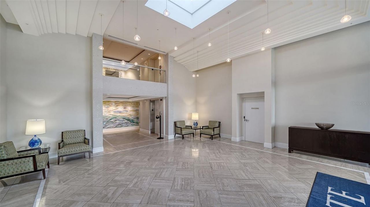 2425 Gulf Of Mexico Drive, Unit 1E, Longboat Key, FL 34228 Photo