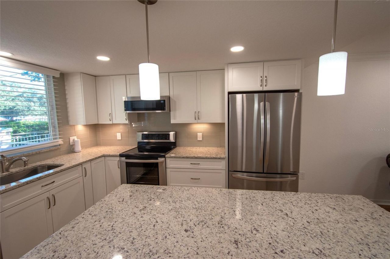 648 Cohen Way, Sarasota, FL 34236 Photo