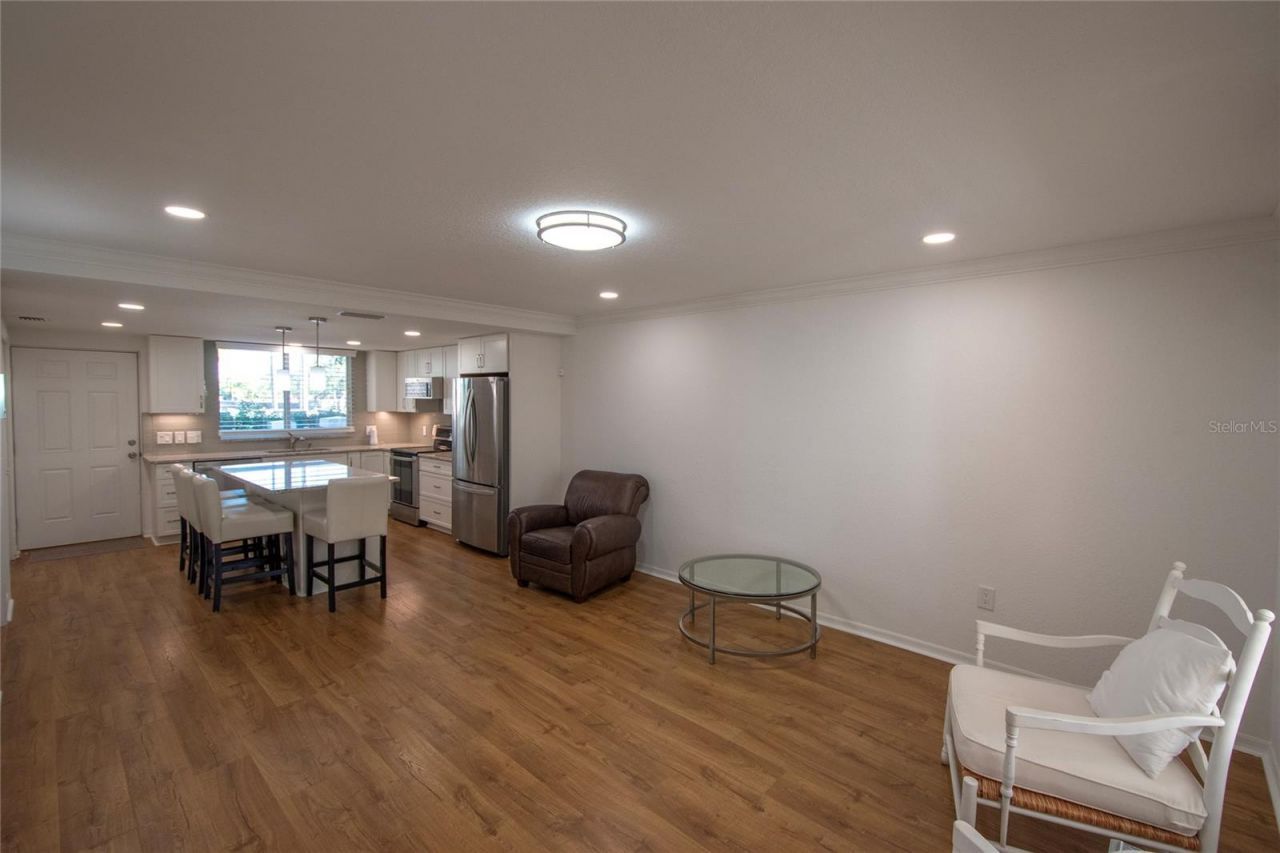 648 Cohen Way, Sarasota, FL 34236 Photo